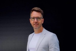 ewc-TA：索尔福德任命前城市足球高管加文-弗莱格为CEO，目标升入英甲