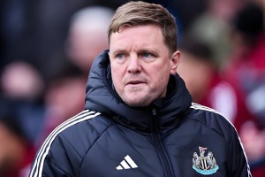 英媒：纽卡希望夏窗签下马赛前锋乔恩·罗和雷恩前锋穆因加