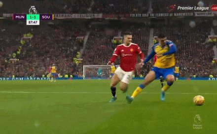 1644680563667038100.gif